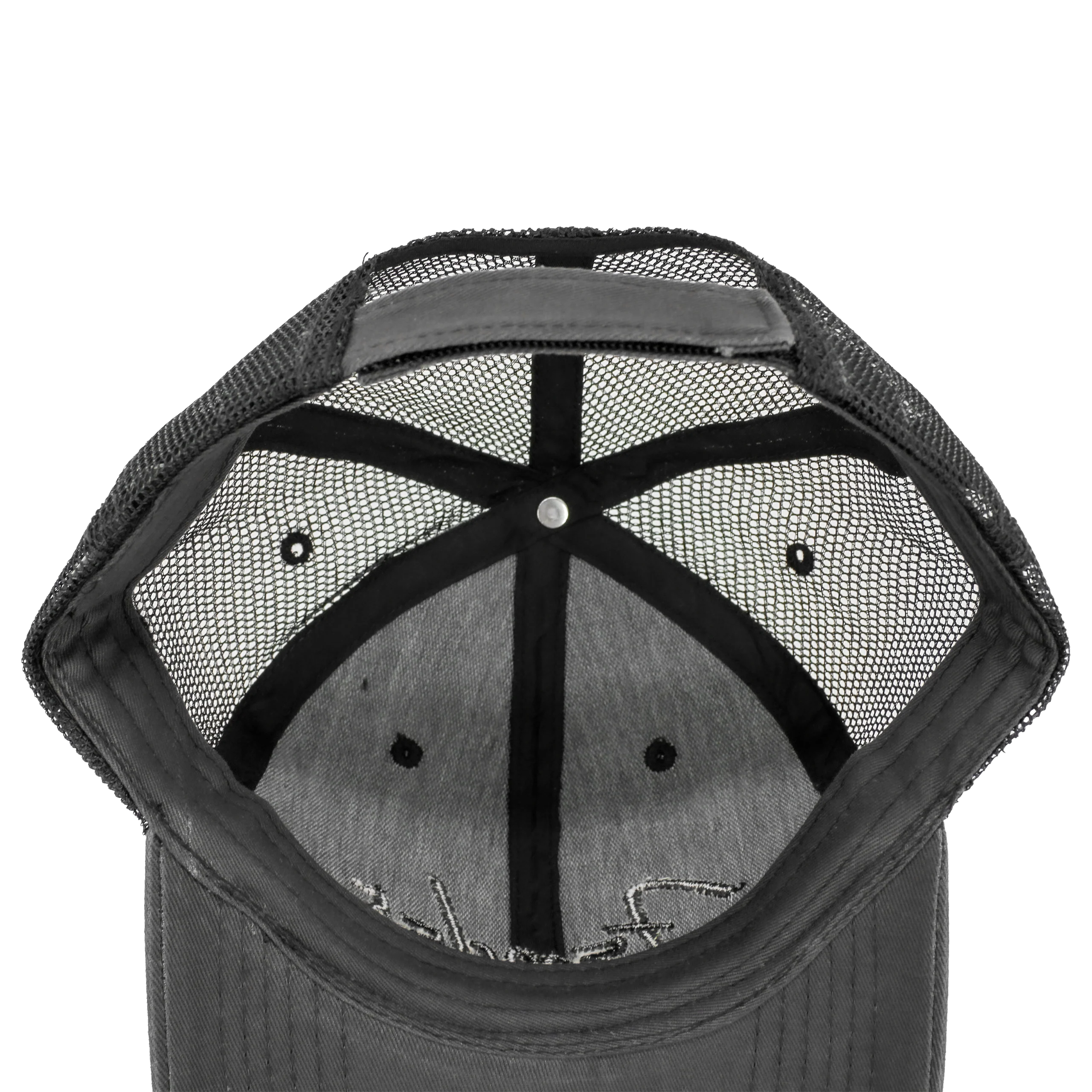 FENDER BLACK OUT TRUCKER HAT
