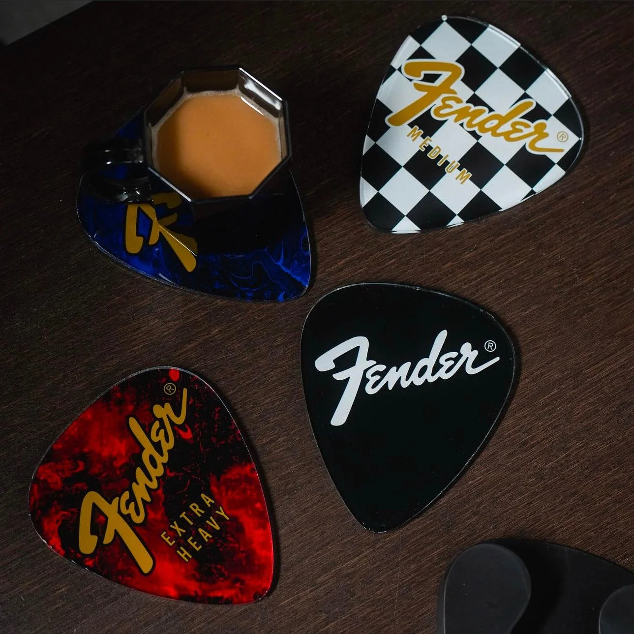 FENDER GUITAR PICK SHAPED COASTERS (SET OF 4)