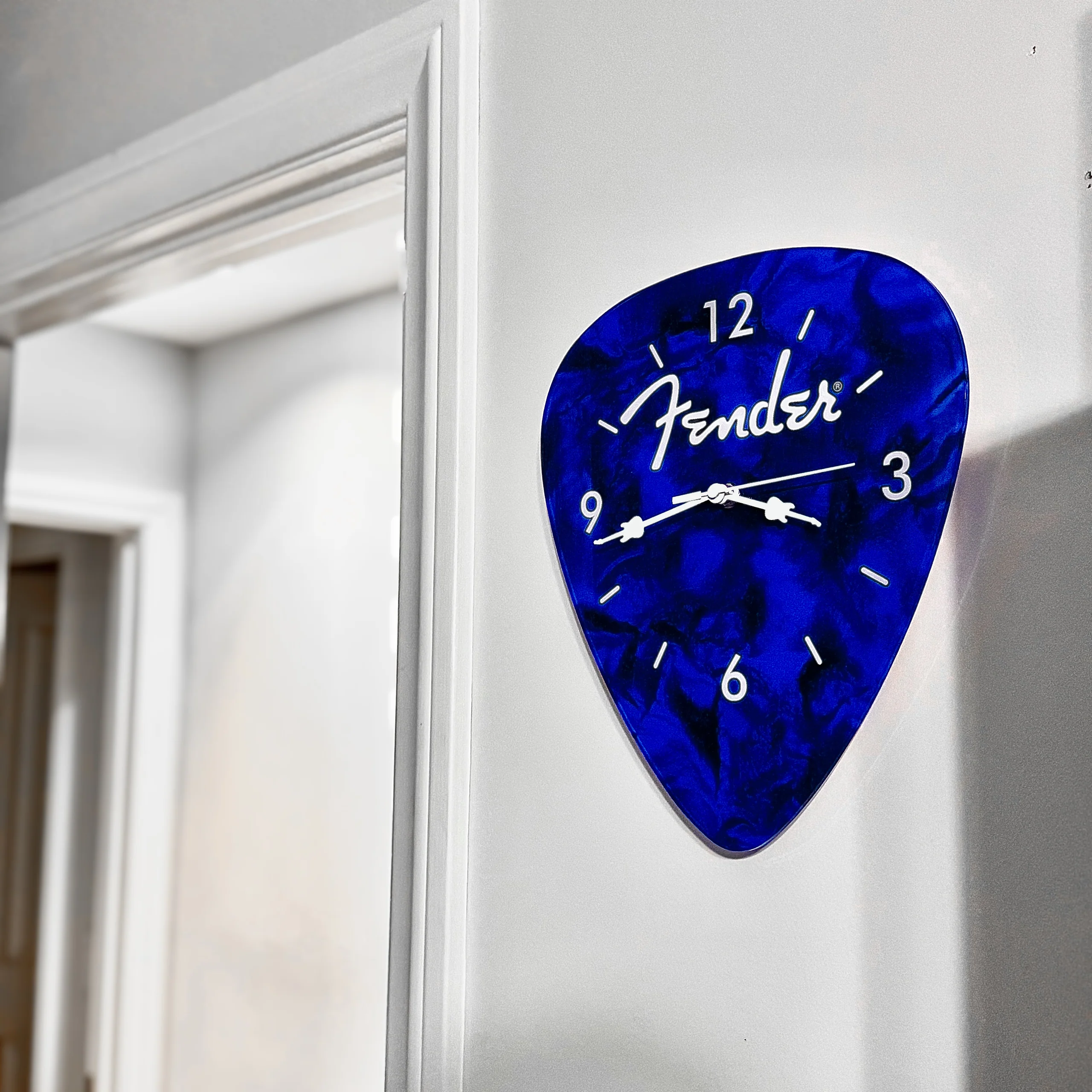 FENDER GUITAR PICK WALL CLOCK X BLUE