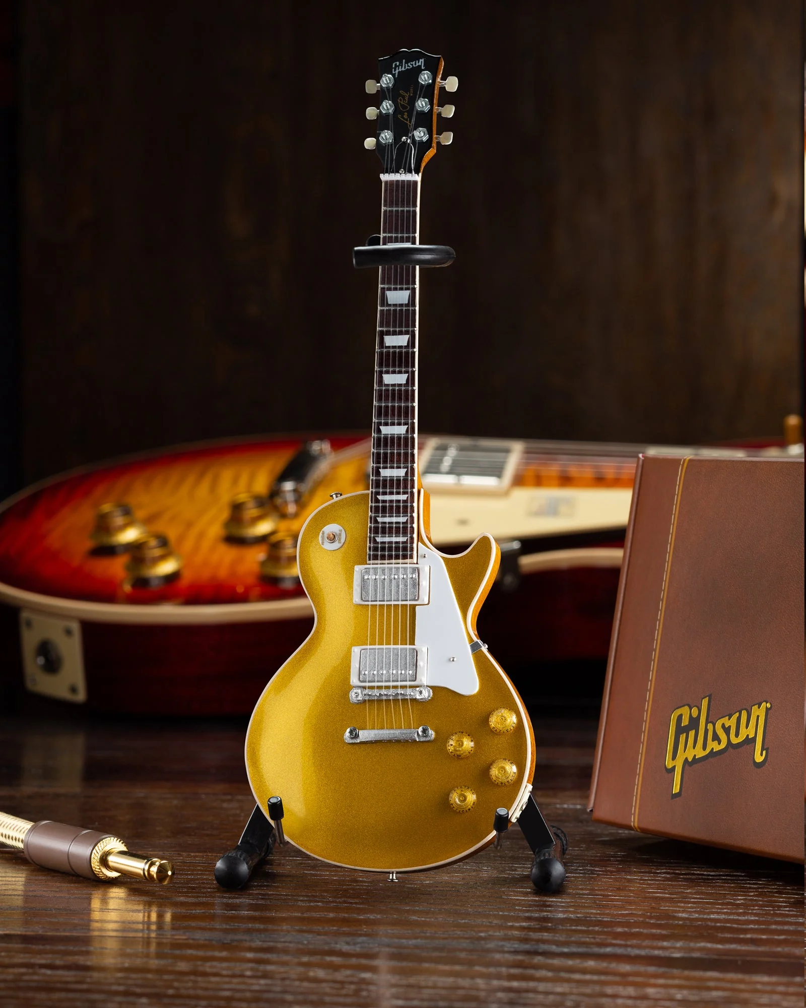 SET OF 3 CLASSIC GIBSON LES PAUL MINI GUITAR REPLICA COLLECTION - GG-001